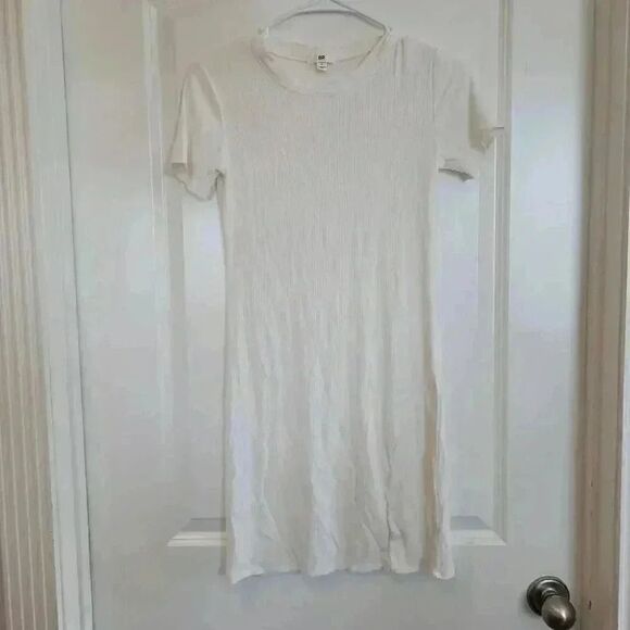 BP Women's Ivory Rayon/Spandex Ribbed Knit Short Sleeve Dress - Picture 4 of 9